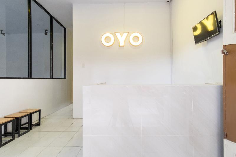 Oyo 835 Metropolitan Home Stay Medan Ngoại thất bức ảnh